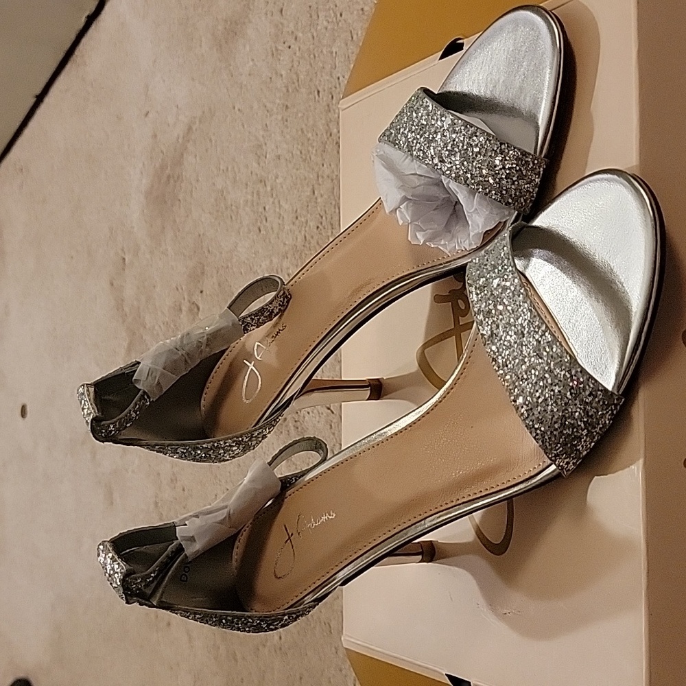 New In Box Silver Glitter Heels Size 8